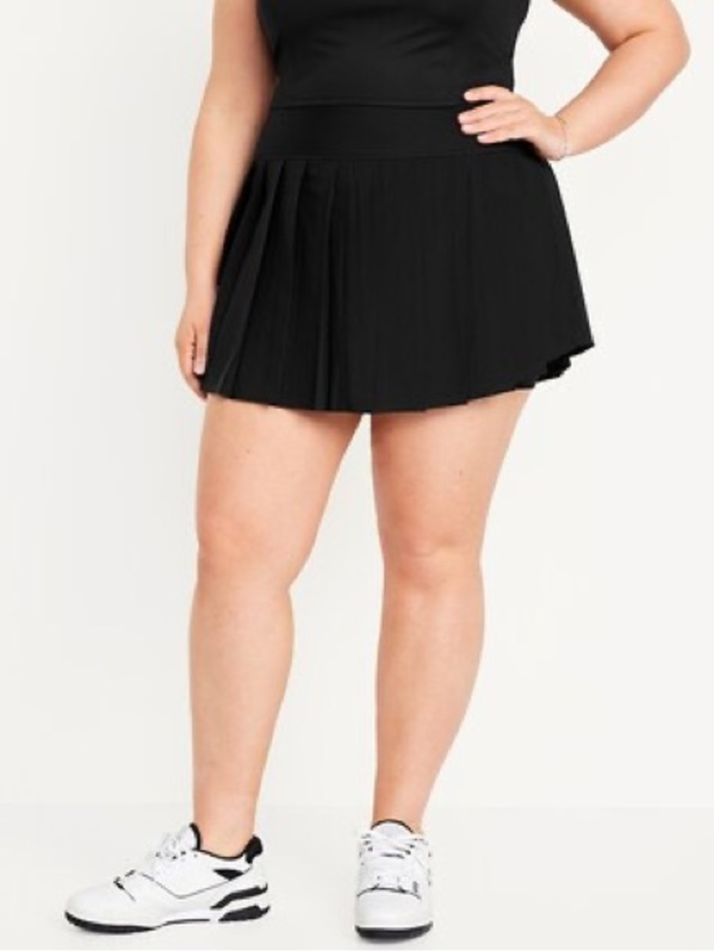 Old Navy Black Pleated Active Skort